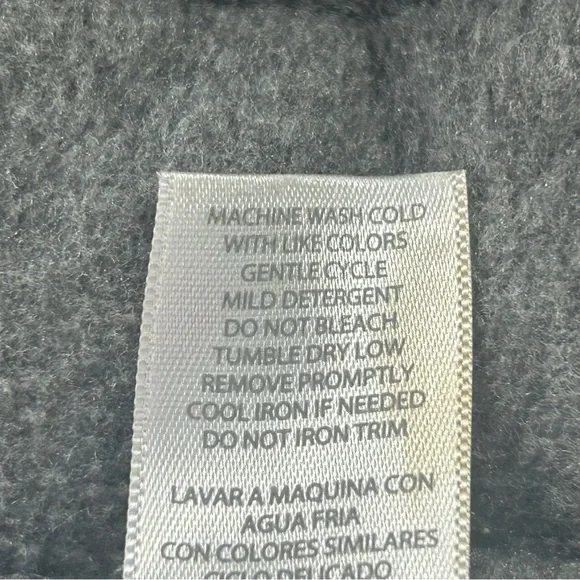 Carter's Hooded Puffer Jacket Size 18 Months - Picture 12 of 12